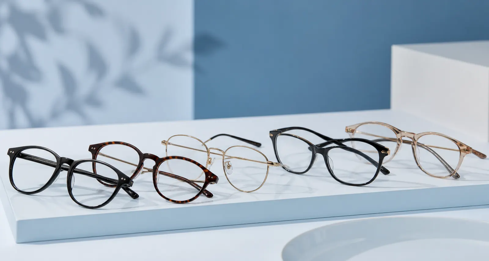 Armações de óculos em exposição